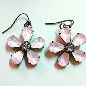 🦄Reserved - New Vera Wang Floral Earrings 🦄